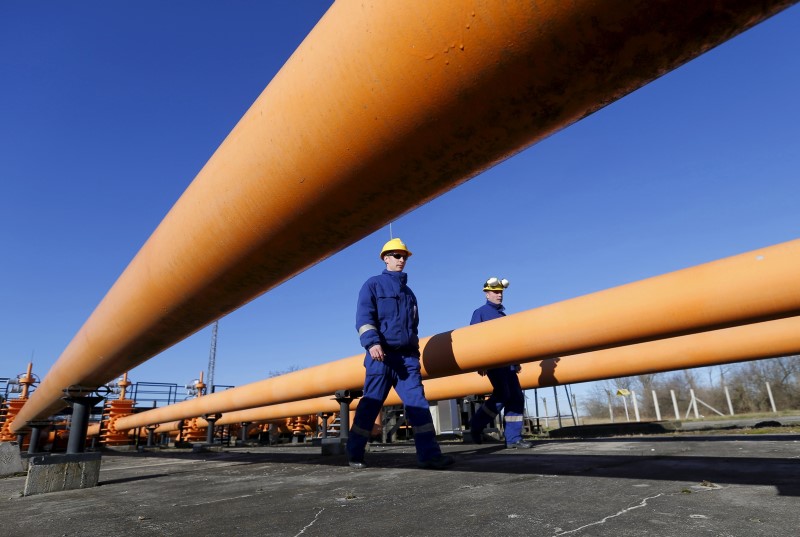 Natural gas storage forex