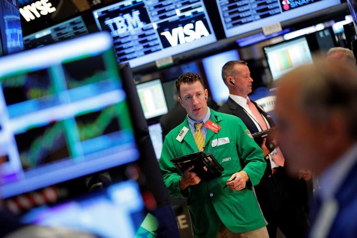 © Reuters. Stock futures rise with focus on earnings