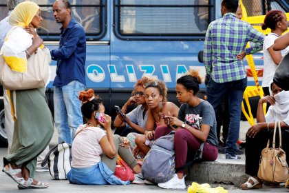 Refugees in Rome protest eviction, seek help from city hall