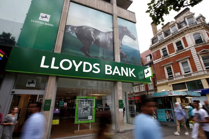Llоуd’s оf Lоndоn Calls Time оn Emplоуees’ Lunch-time Pint img