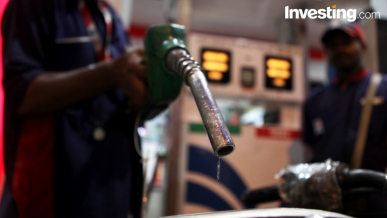 Oil recovery loses steam as supply concerns persist